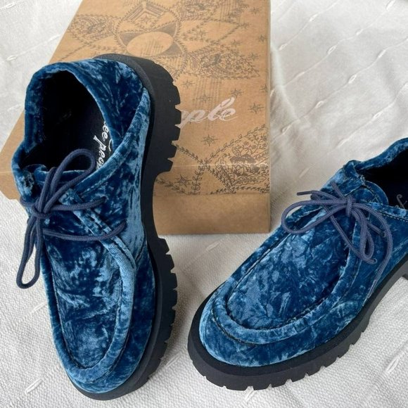 Free People Shoes - Free People Convertible Velvet Loafer Lug Sole Covertible Heel 8US / 38EU NEW